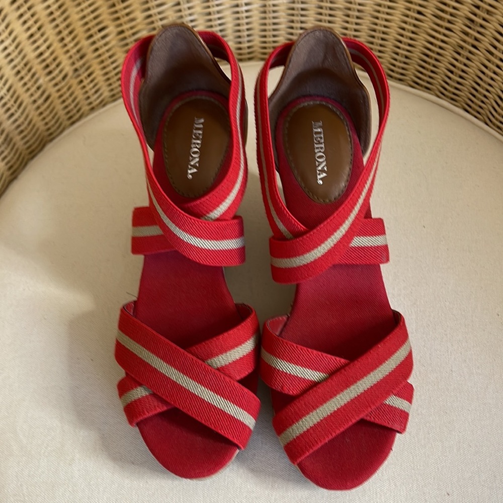 Super Cute Merona Red & Taupe Elastic Strap Wedge Sandals Size 7.5 - Picture 6 of 16